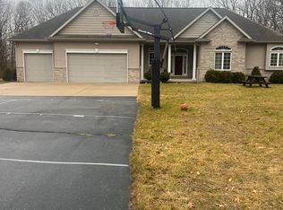 4057 River Ridge Dr, Lyons, MI 48851