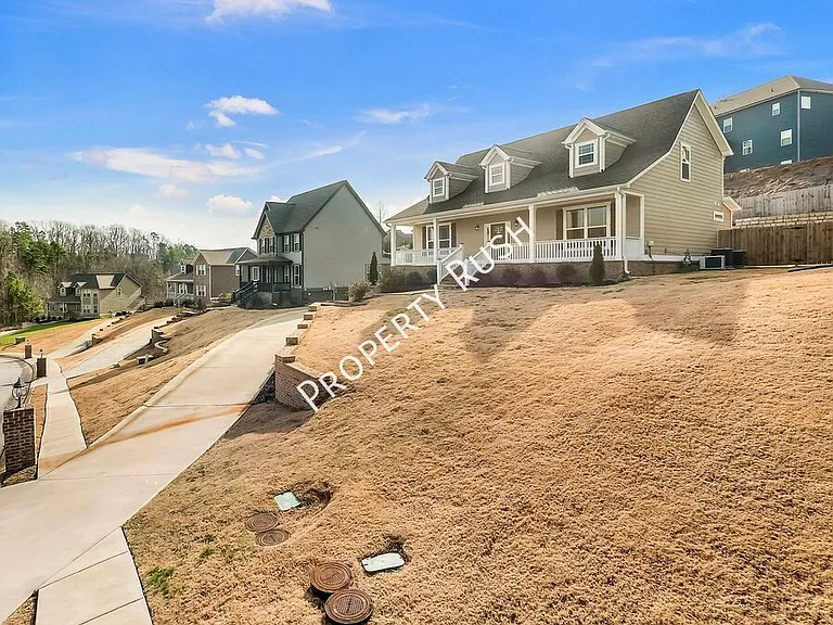7986 Burgundy Cir — Photo 3
