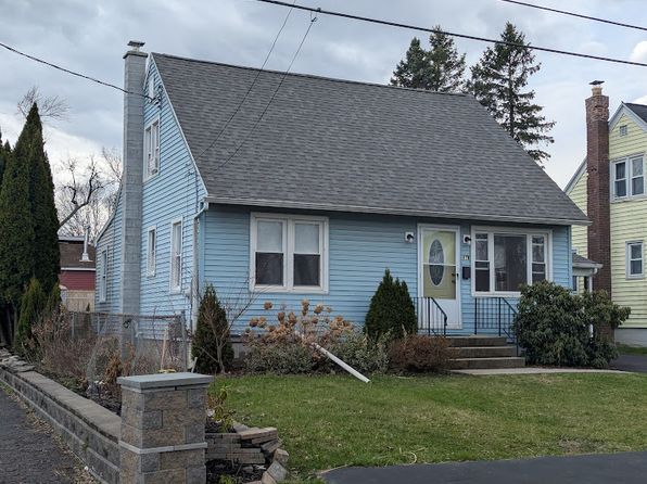 114 Washington Ave W, Rensselaer, NY 12144