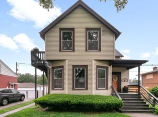 96 E Quincy St, Riverside, IL 60546