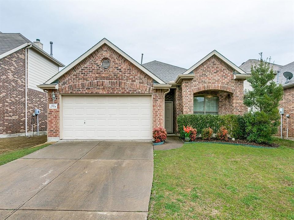 1st image of 2704 Laurel Oak Dr