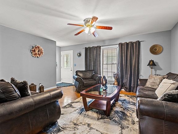 2nd image of 251 Coldstream Dr