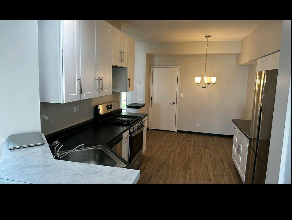 1st image of 8297 Sweetwater Ct