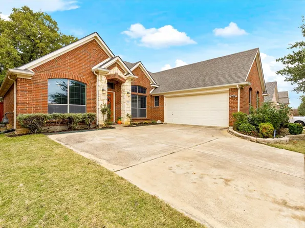 1301 Litchfield Ln, Burleson, TX 76028