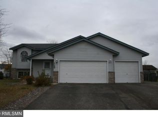 7109 Setzler Pkwy N, Brooklyn Park, MN 55445