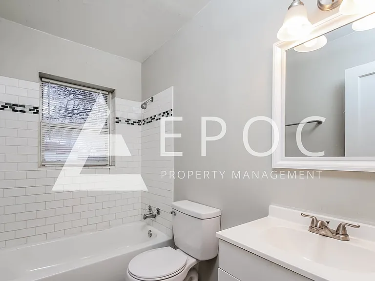 1252 N Braden Ave — Photo 14