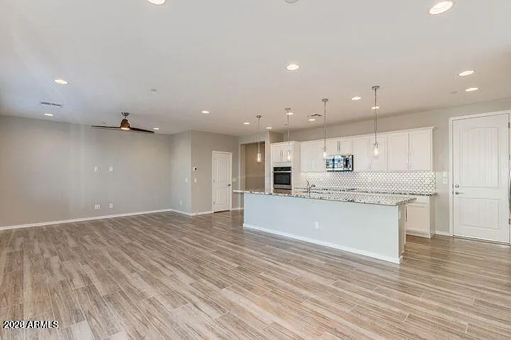 1800 S Follett Way — Photo 8