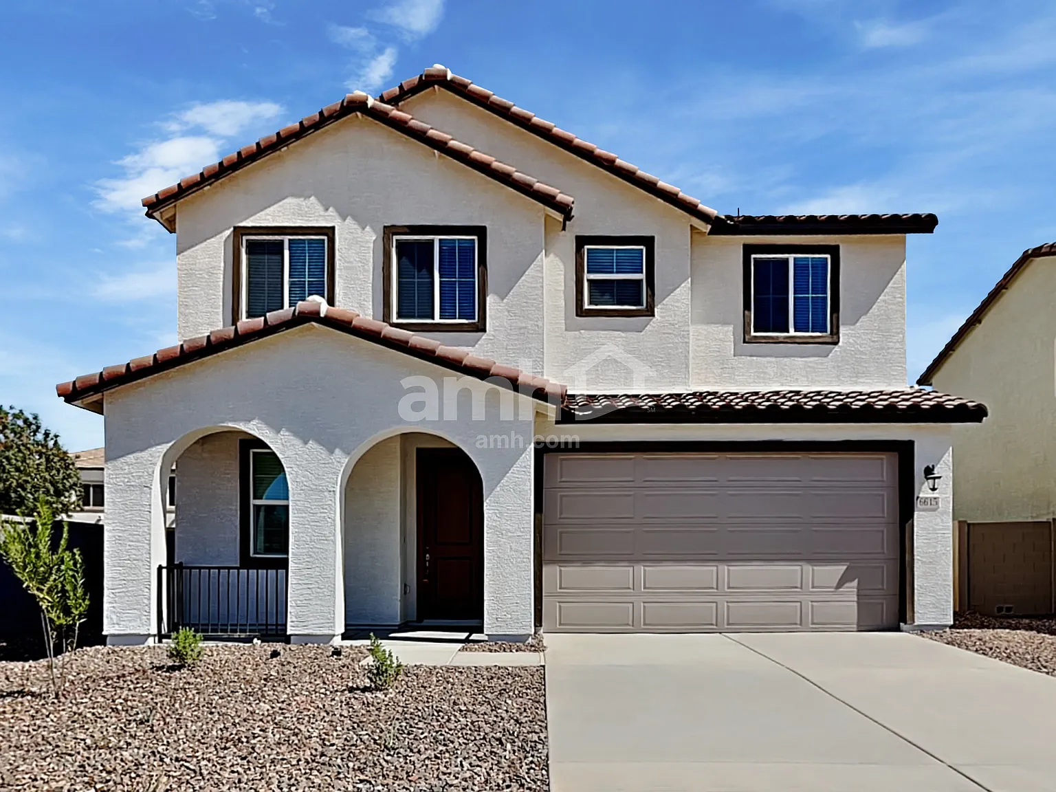 4 bed, 2.5 bath, 2087 sqft, $2,320 — Photo 1