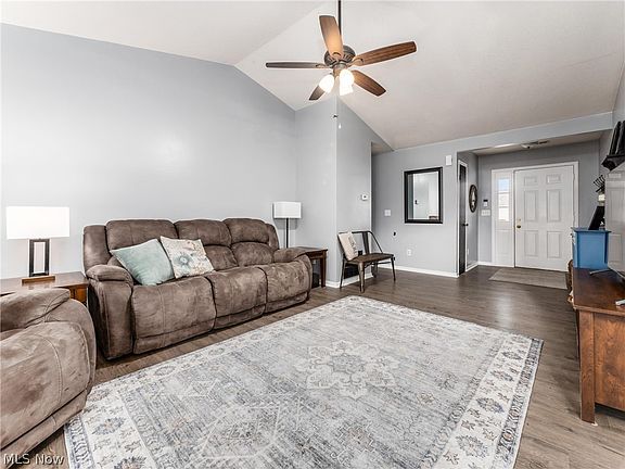 4th image of 1019 Jones Ave