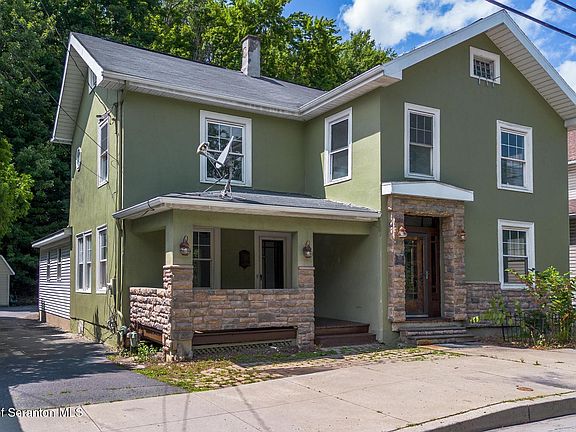 3rd image of 492 N Main St