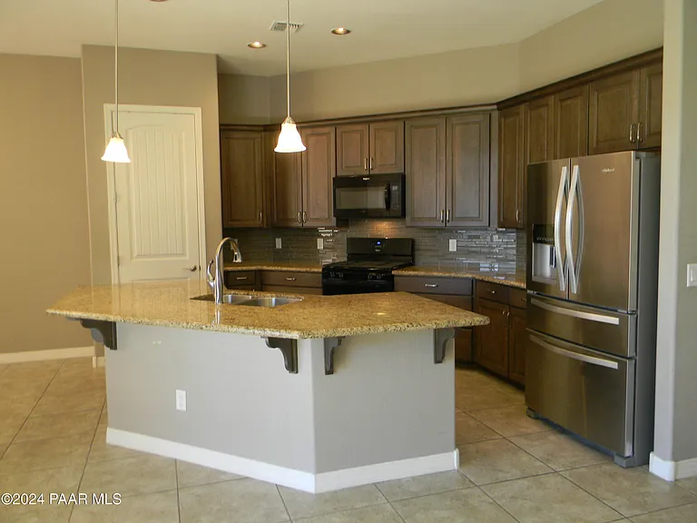 6189 E Belton Ln — Photo 4