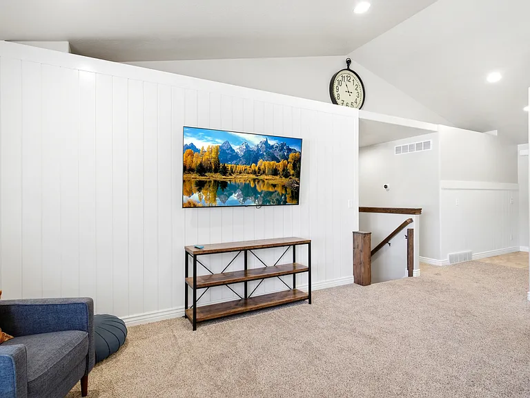 5742 S 4525 W — Photo 7