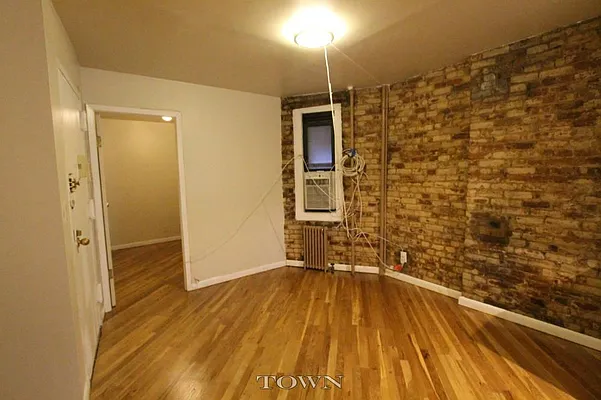 Rented by Town Residential | media 37