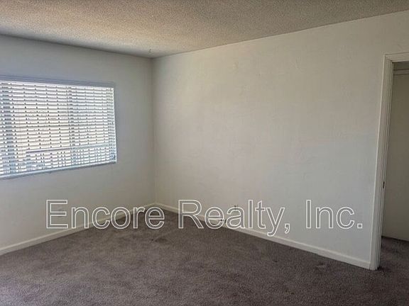 4th image of 1531 30th St