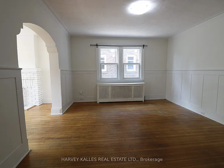 6 Poplar Plains Cres #MAIN — Photo 6