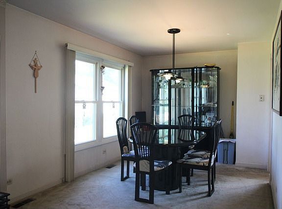 4th image of 826 Indigo Ct
