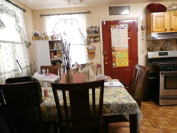 3rd image of 820 E 170 Street