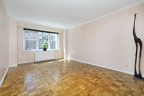 Sold by Maxwell Jacobs | media 23