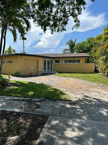 9791 Caribbean Blvd Photo 1