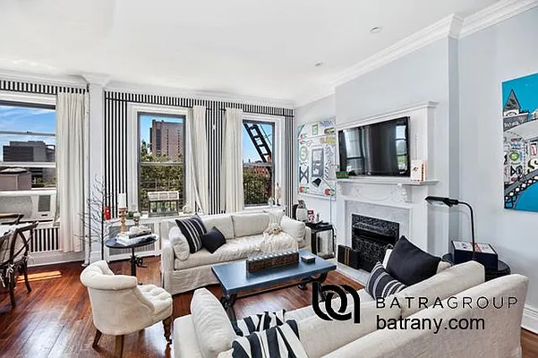 Rented by Batra Group Inc | media 13