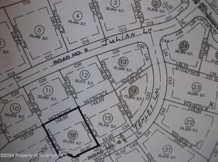 Tenley Ln, Archbald, PA 18403