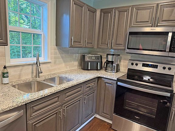 2nd image of 60 Joy Ann Cir