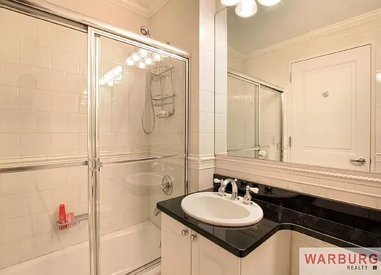 Sold by Warburg | media 5