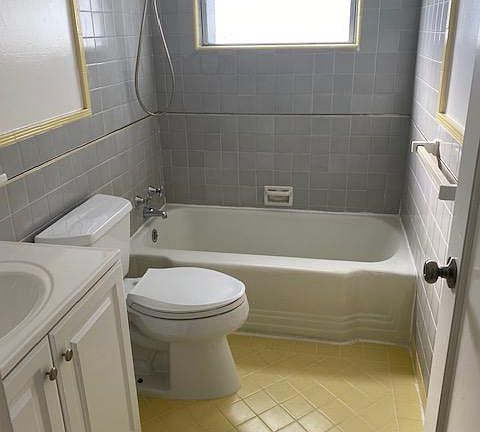 5th image of 459 Duane St #2