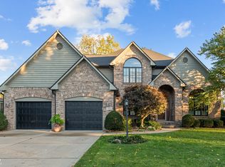 7801 Ashtree Dr, Indianapolis, IN 46259