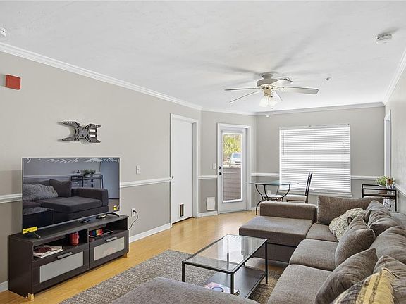 4th image of 4000 SW 23rd St APT 1-108