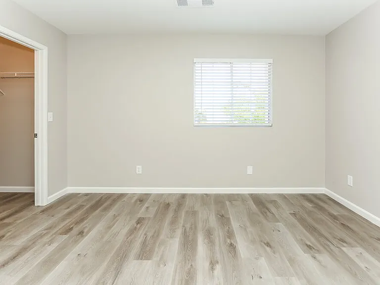 5025 Frozen Springs Ct — Photo 7