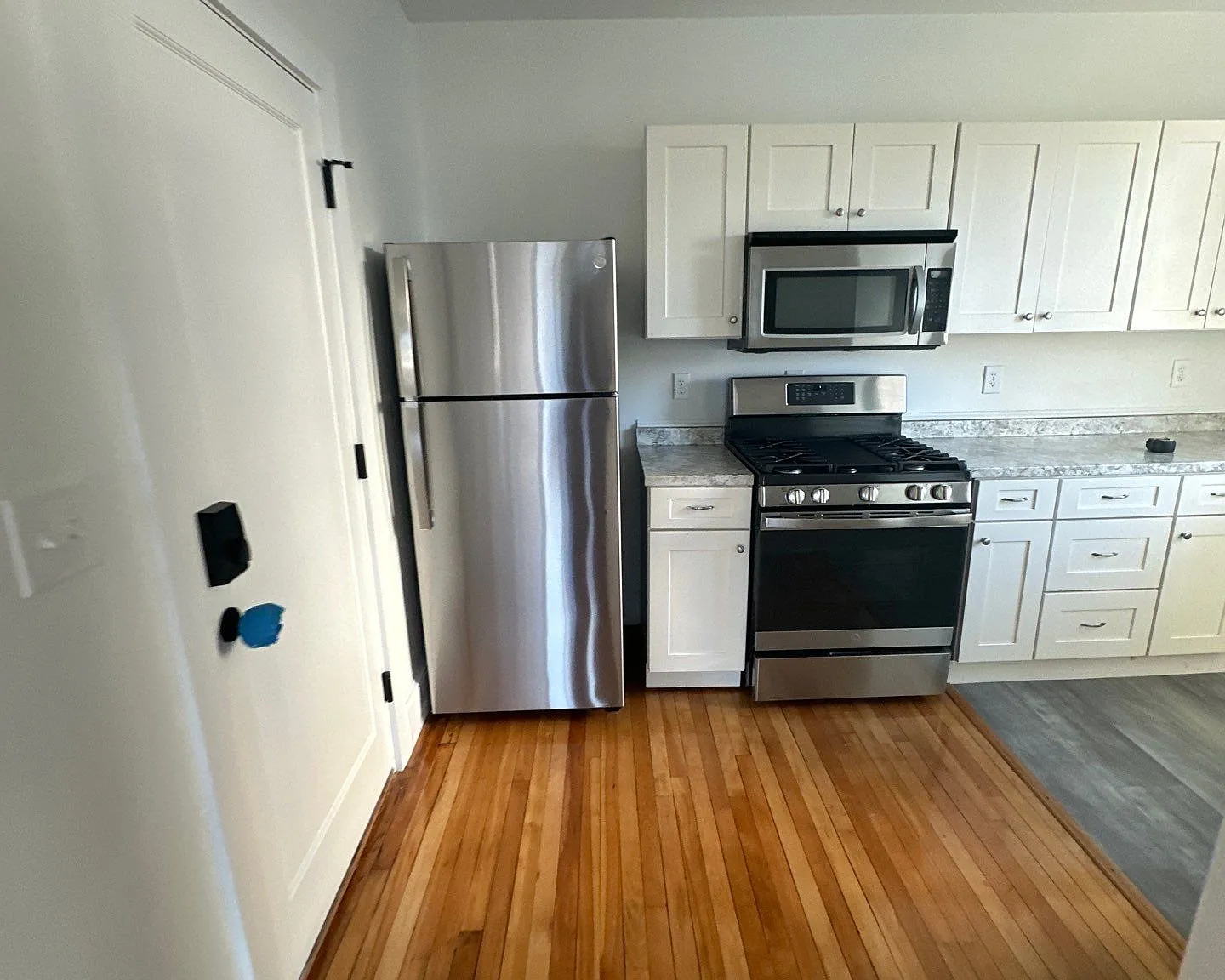 Studio, 360 sqft, $1,850 — Photo 3