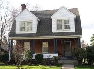 37 Lancaster Rd, West Hartford, CT 06119