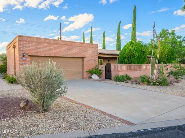 1846 W Camino Urbano, Green Valley, AZ 85622