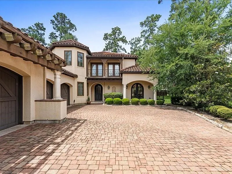 4 bed, 4.5 bath, 4718 sqft, $10,750 — Photo 4