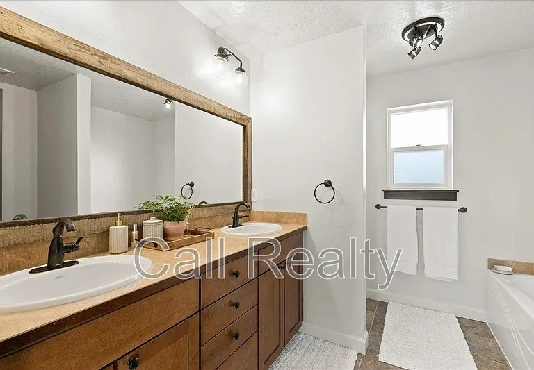 2522 W Juliann Ct — Photo 21