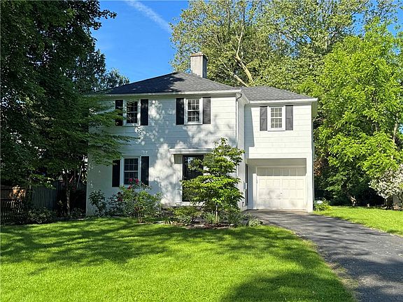 2nd image of 575 Antlers Dr