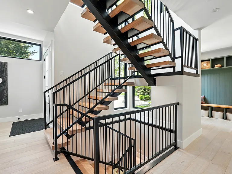 2860 Table Mesa Dr — Photo 23