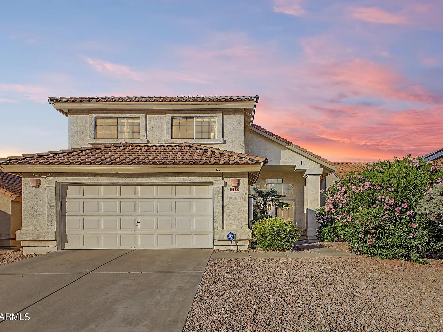 3 bed, 2.5 bath, 1747 sqft, $3,100 — Photo 2