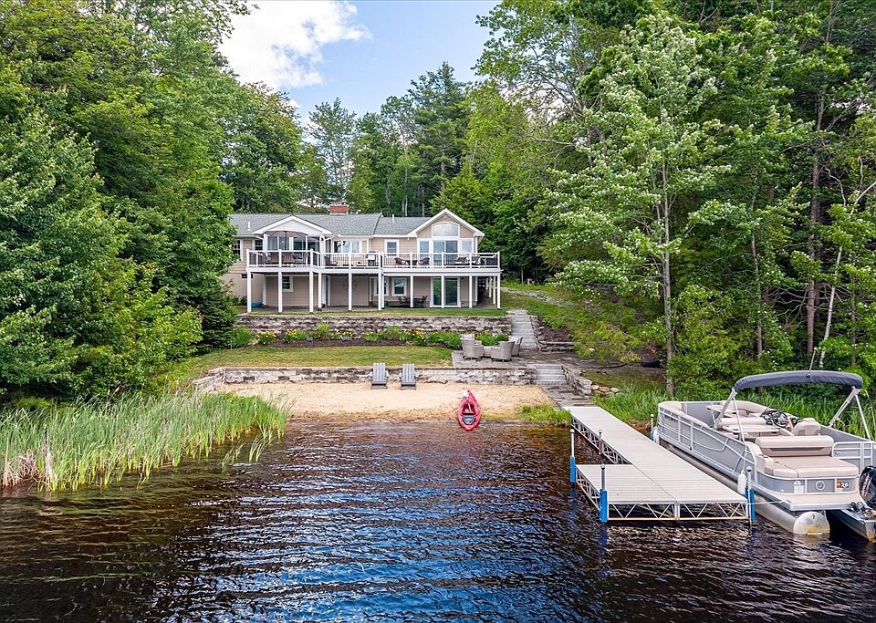 1st image of 19 Spruce Dr
