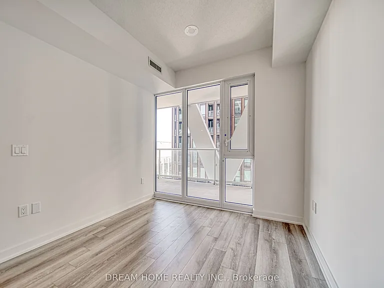 230 Simcoe St #1921 — Photo 18