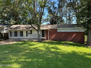 612 Heather Ln, Jackson, MS 39206