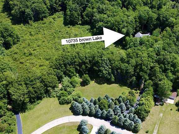 3rd image of 10735 Brown Lake Dr NE