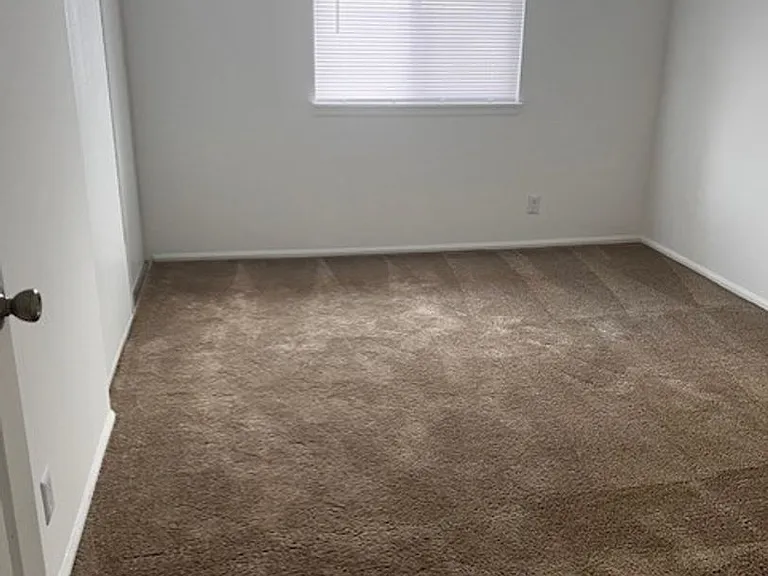 Villages on Madison Apartments — Photo 49