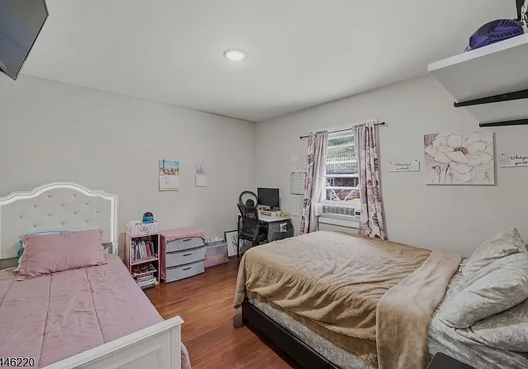 137 New St #1 — Photo 15