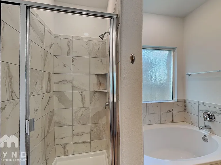 428 Sebring Cir — Photo 8