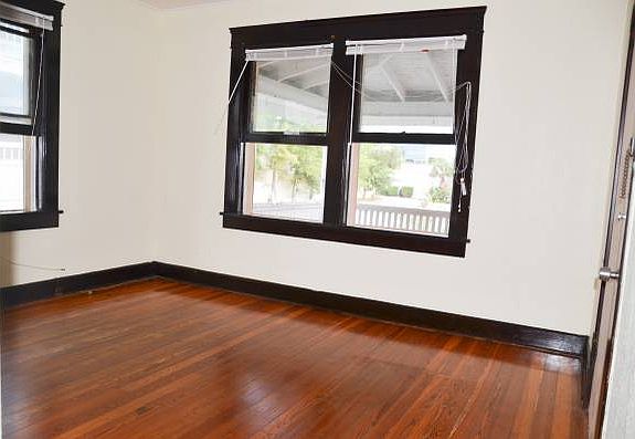 1st image of 638 3rd Ave S APT 4