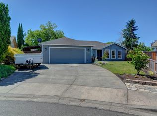 1733 Jessica Cir, Central Pt, OR 97502