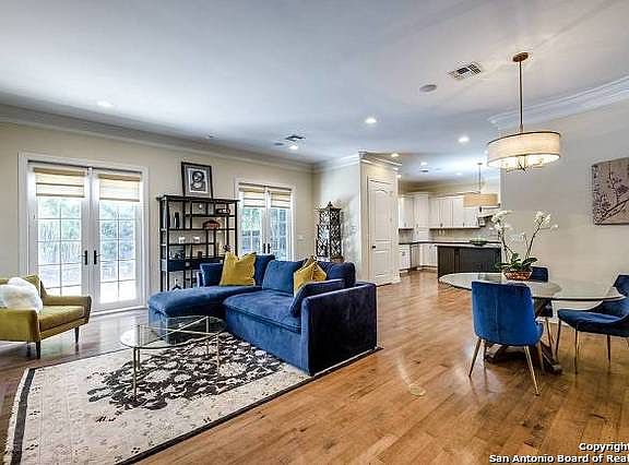4th image of 134 Harrigan Ct #1
