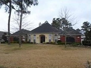 1st image of 806 S Kade Ln